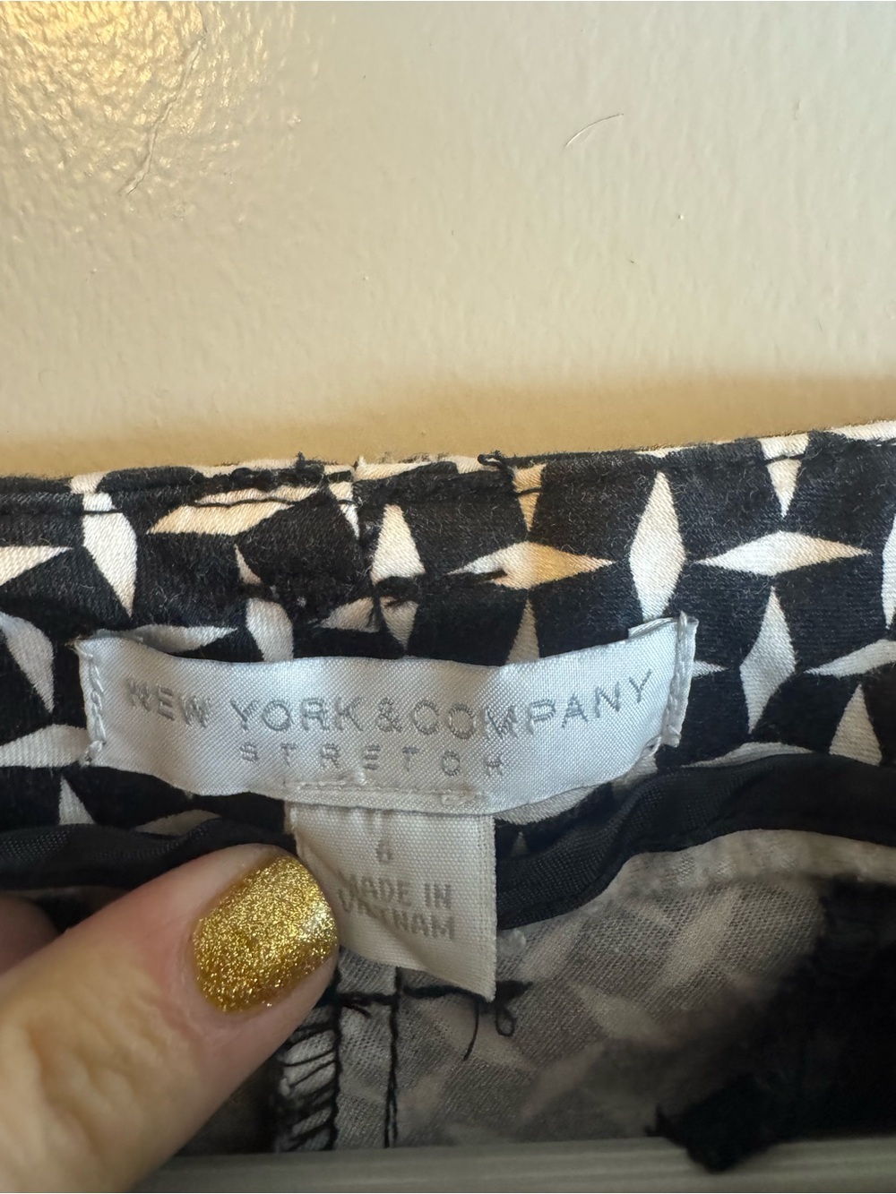 New York & Company Black and White Geometric Girls' Stretch Pants - Picture 2 of 5